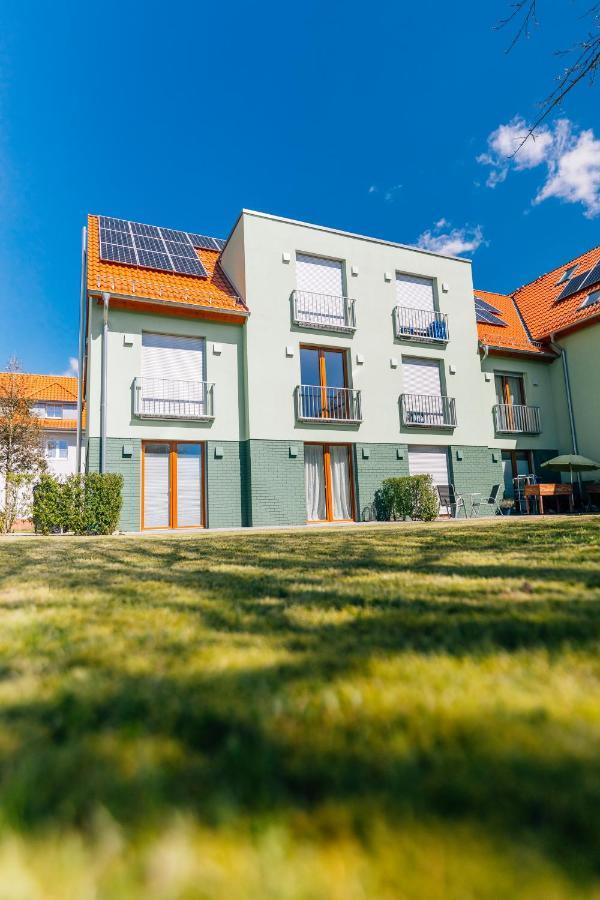 New Living City Appartement Билефелд Екстериор снимка